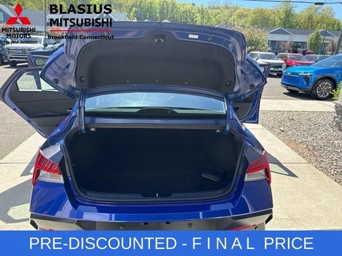 Used 2024 Hyundai Elantra SEL w/ Convenience Package FWD image 47