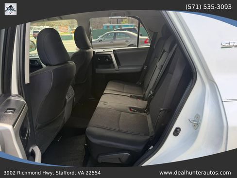 Used 2012 Toyota 4Runner SR5 AWD/4WD image 21