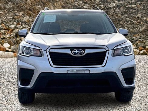 Used 2019 Subaru Forester Premium image 3