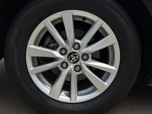 Used 2025 Toyota Camry LE FWD image 10