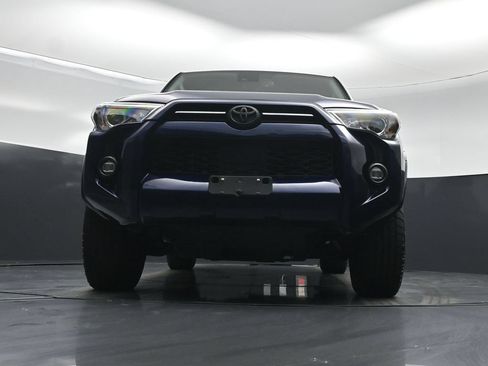 Used 2023 Toyota 4Runner SR5 Premium w/ Moonroof Package RWD image 44