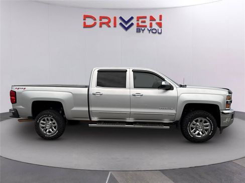 Used 2015 Chevrolet Silverado 2500 LTZ AWD/4WD image 3