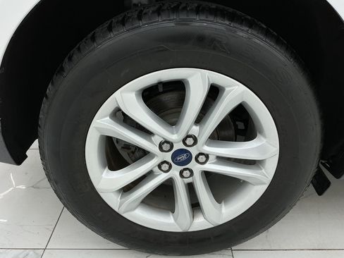 Used 2019 Ford Edge SEL FWD image 45
