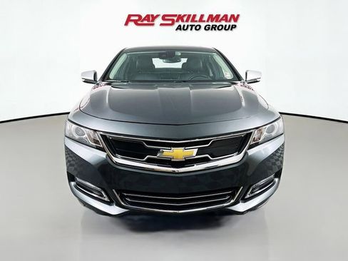 Used 2018 Chevrolet Impala Premier w/ Premier Confidence Package image 2