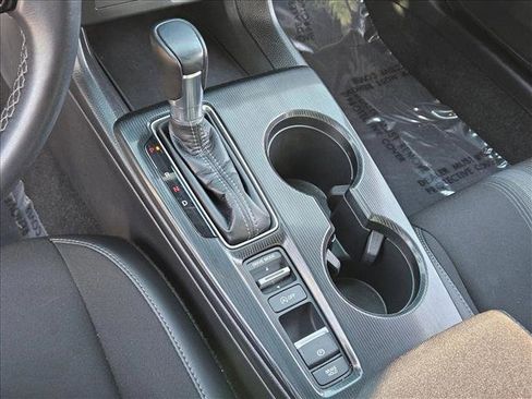Used 2023 Honda Civic Sport image 12