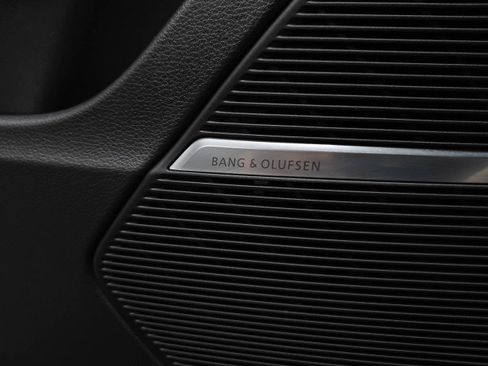 Used 2021 Audi Q8 Premium Plus AWD/4WD image 38