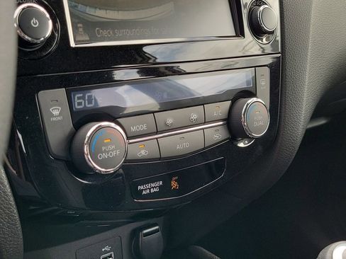 Certified 2022 Nissan Rogue Sport SL w/ Premium Package image 32