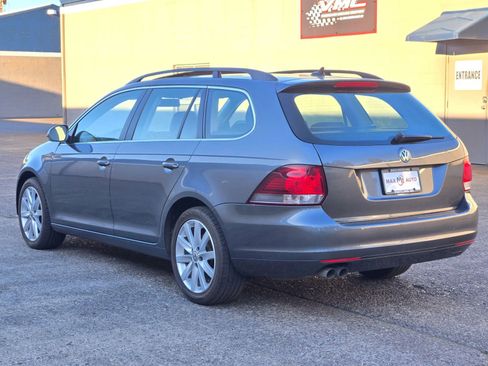 Used 2010 Volkswagen Jetta TDI image 6