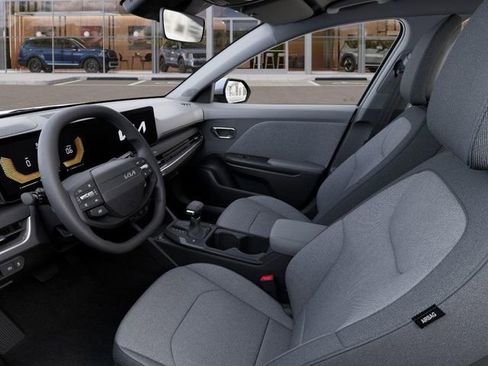 New 2026 Kia K4 LXS image 18
