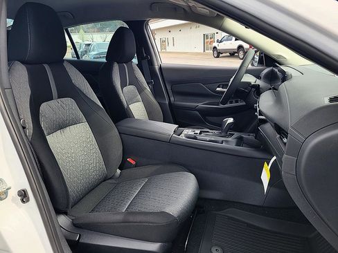 New 2026 Nissan Sentra SV w/ SV Convenience Package image 17