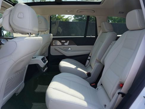 New 2026 Mercedes-Benz GLS 450 4MATIC image 34