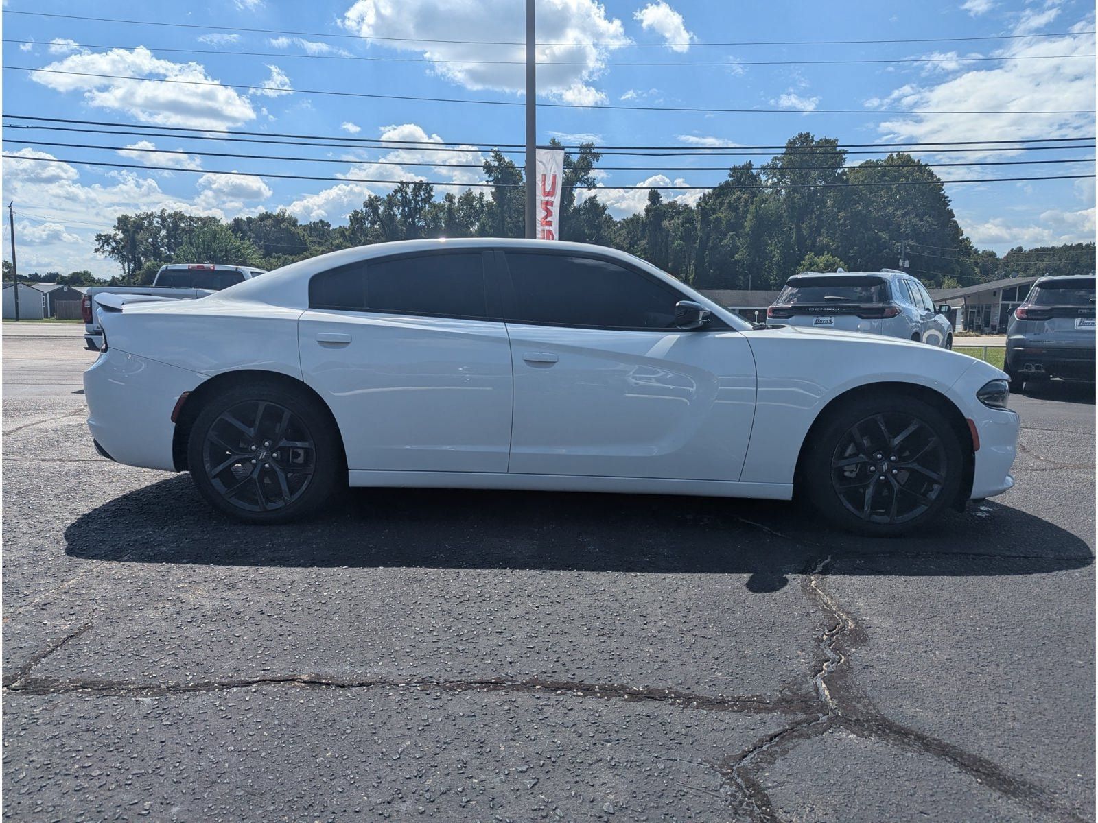 Used 2022 Dodge Charger SXT w/ Blacktop Package RWD image 2