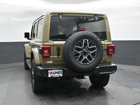 New 2026 Jeep Wrangler Unlimited Sahara AWD/4WD image 9