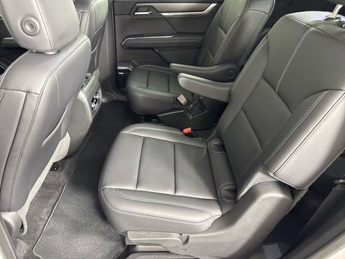 New 2025 GMC Acadia Elevation w/ Elevation Premium Package image 20