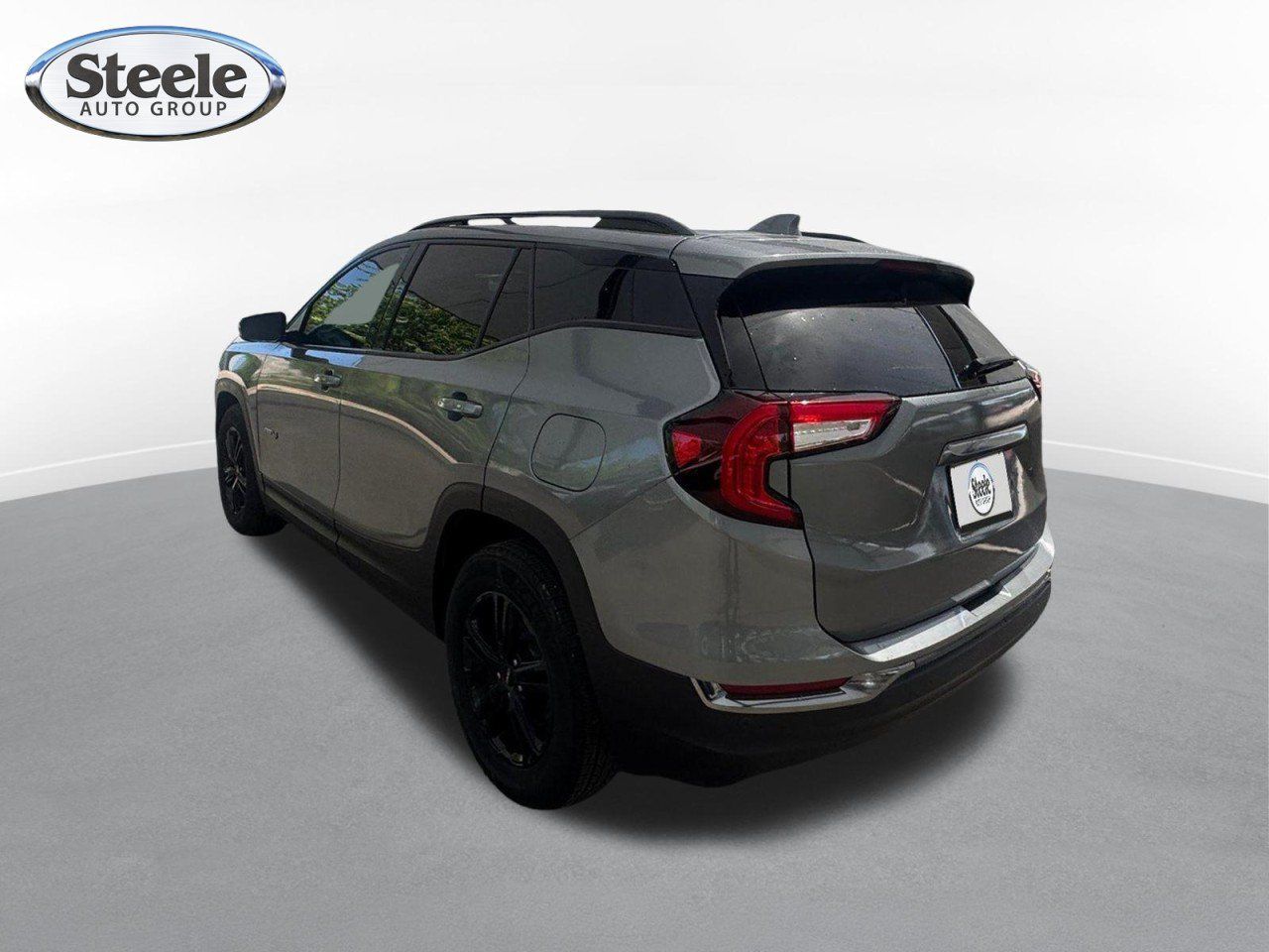 Used 2024 GMC Terrain AT4 w/ Tech Package AWD/4WD image 3