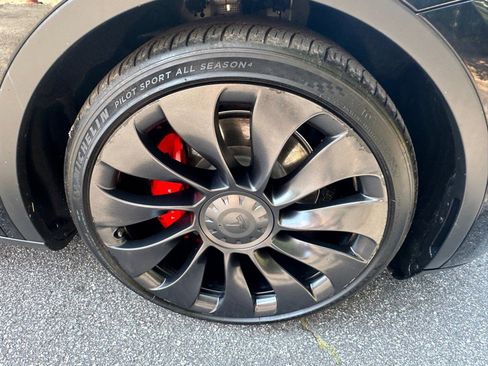 Used 2022 Tesla Model Y Performance image 71