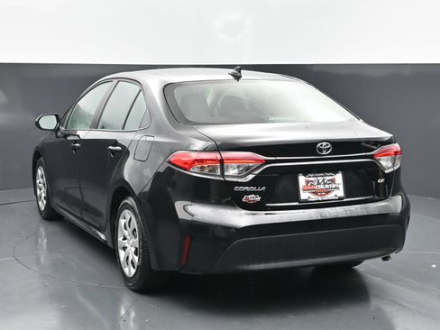 Used 2026 Toyota Corolla LE FWD image 4