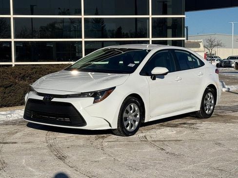 Used 2024 Toyota Corolla LE image 7