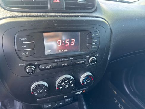 Used 2014 Kia Soul + w/ UVO w/Eservices Package FWD image 7