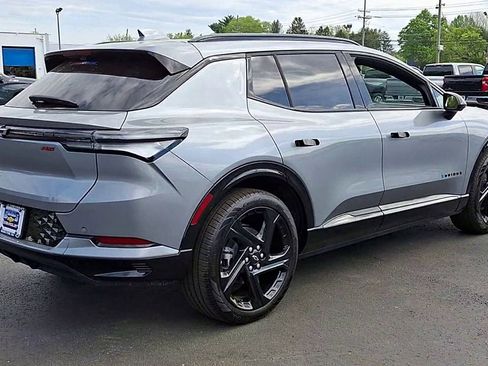 New 2025 Chevrolet Equinox EV RS w/ Convenience Package II image 8