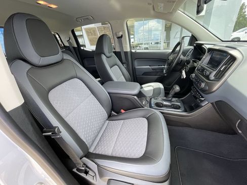 Used 2019 Chevrolet Colorado Z71 AWD/4WD image 26