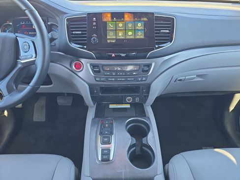 Used 2022 Honda Pilot Special Edition image 11