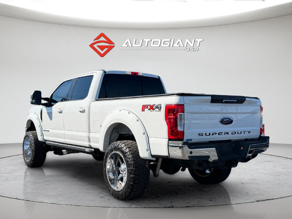 Used 2019 Ford F250 Lariat w/ Lariat Value Package AWD/4WD image 4