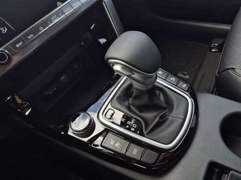 New 2026 Kia Seltos SX image 23