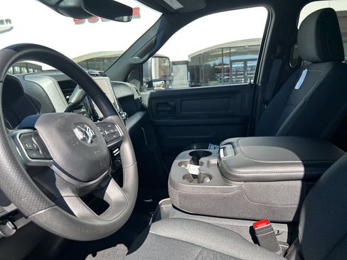 New 2026 RAM 3500 Tradesman AWD/4WD image 17