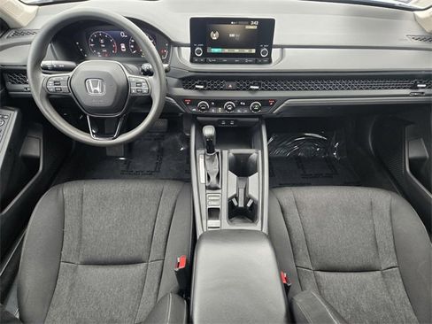 Used 2023 Honda Accord EX image 11