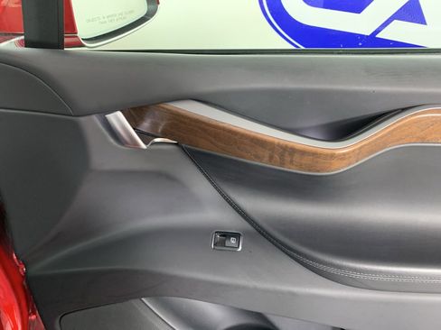 Used 2020 Tesla Model X Long Range image 36