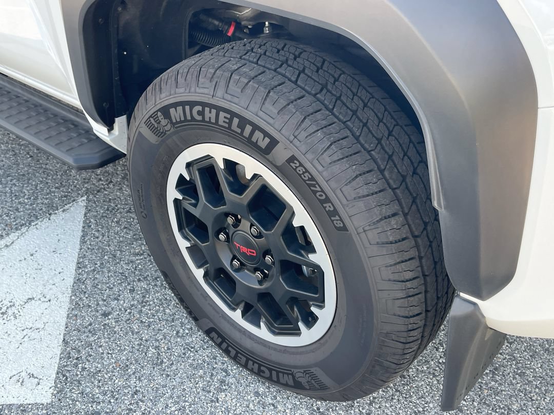 Certified 2025 Toyota 4Runner TRD Off-Road Premium AWD/4WD image 16