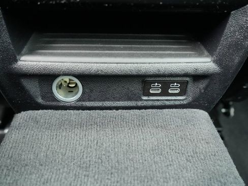 Used 2021 BMW 530e xDrive w/ Executive Package image 20