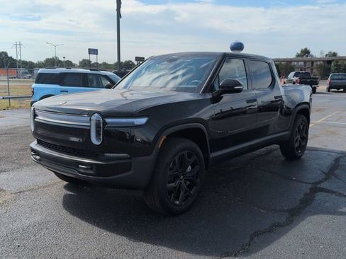 Used 2025 Rivian R1T Adventure Dual AWD/4WD image 4