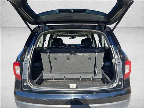 Used 2021 Honda Pilot Touring image 13
