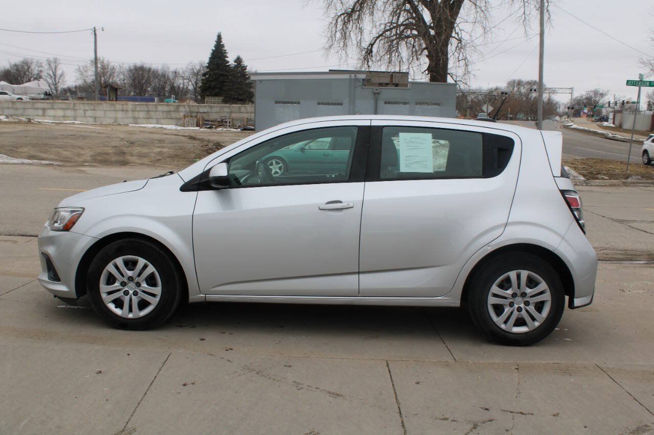 Used 2020 Chevrolet Sonic LT FWD image 5