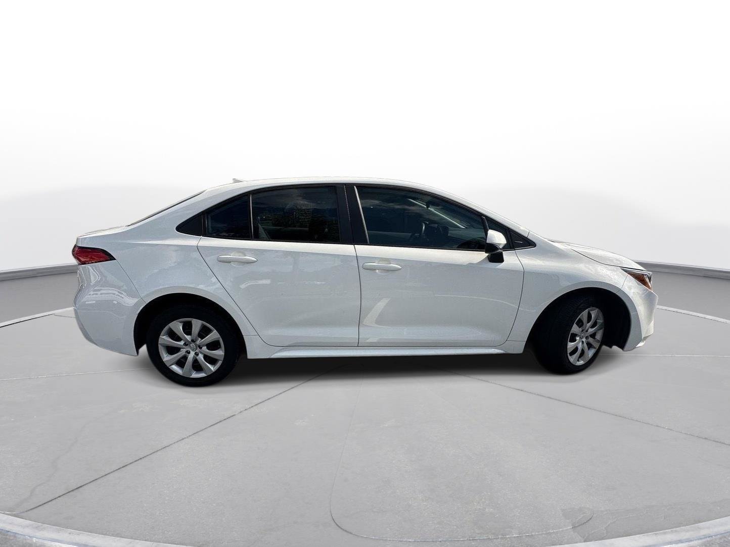 Certified 2024 Toyota Corolla LE FWD image 5