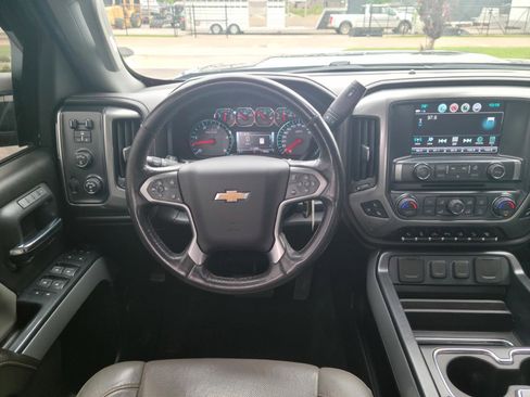 Used 2018 Chevrolet Silverado 2500 LTZ w/ Duramax Plus Package AWD/4WD image 10