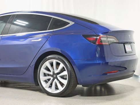 Used 2018 Tesla Model 3 Long Range image 10
