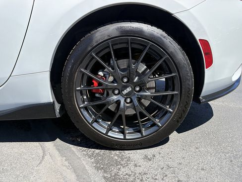 Used 2016 MAZDA MX-5 Miata Club w/ Brembo/BBS Package RWD image 12