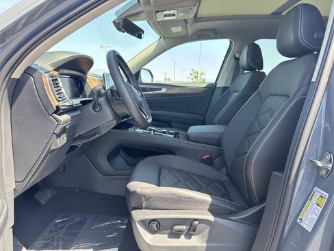 New 2026 Volkswagen Atlas SE FWD image 21
