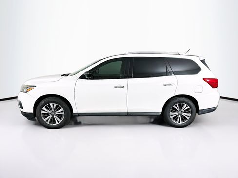 Used 2017 Nissan Pathfinder SV FWD image 4