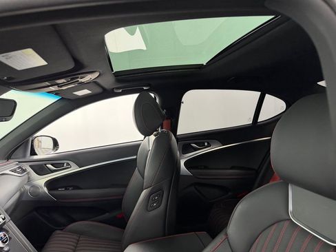 Used 2023 Genesis G70 2.0T w/ Sport Prestige Package image 26