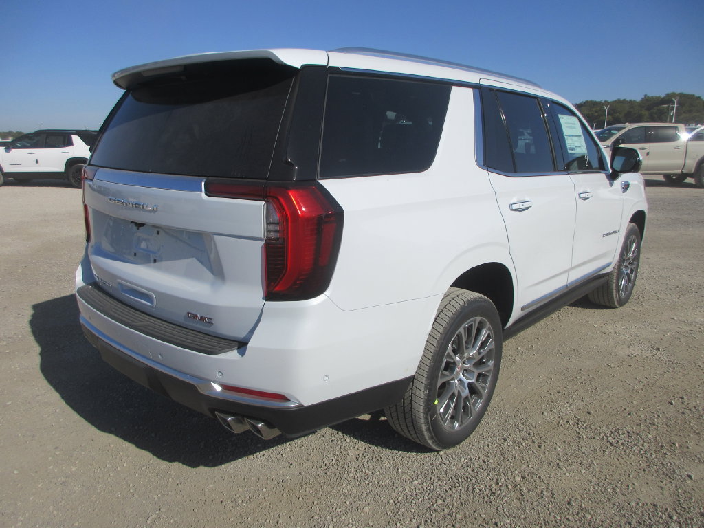 New 2027 GMC Yukon Denali w/ Sun & Power Step Package AWD/4WD image 4