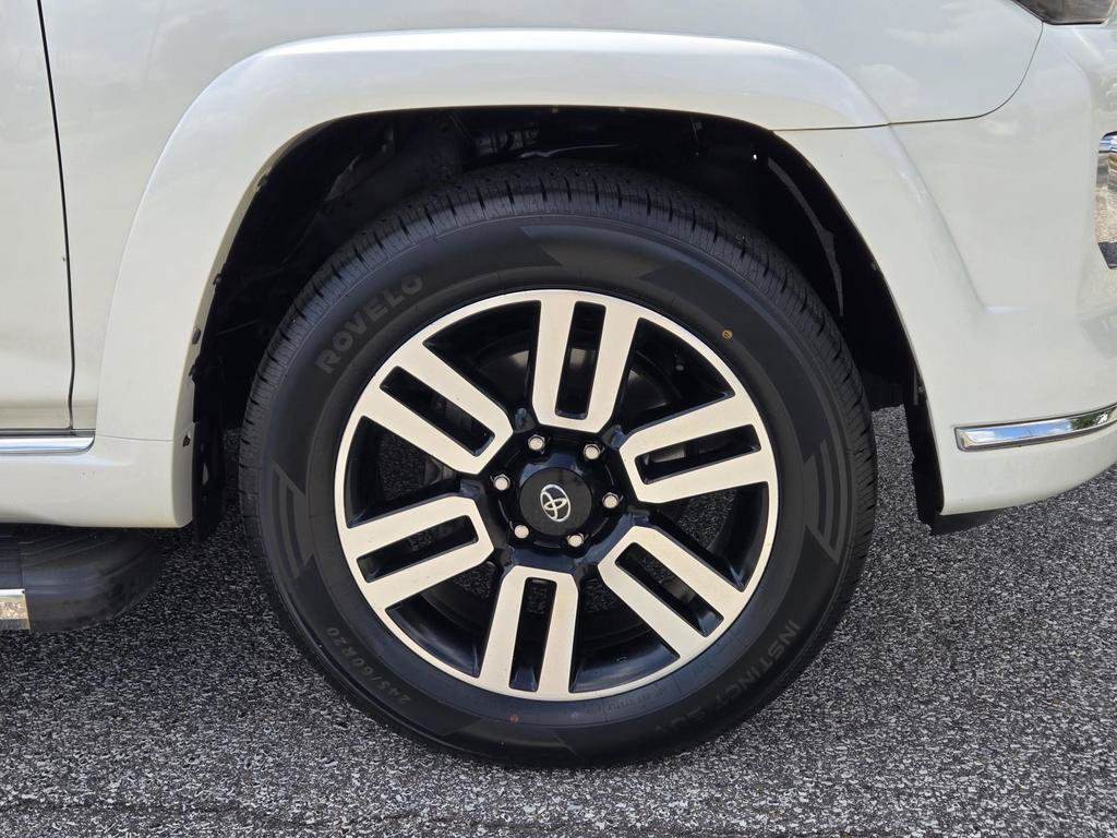 Used 2023 Toyota 4Runner Limited AWD/4WD image 4