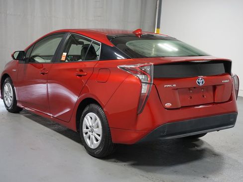 Used 2018 Toyota Prius One image 6