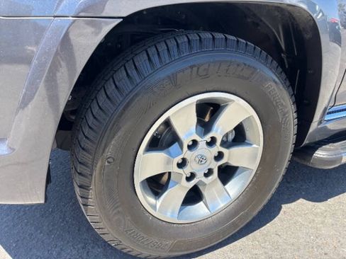 Used 2012 Toyota 4Runner SR5 RWD image 9