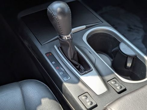 Used 2017 Acura RDX AWD image 17