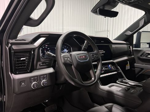 New 2025 GMC Sierra 2500 AT4 w/ AT4 Premium Plus Package image 8