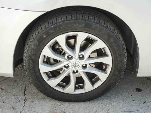 Used 2017 Nissan Sentra S FWD image 10
